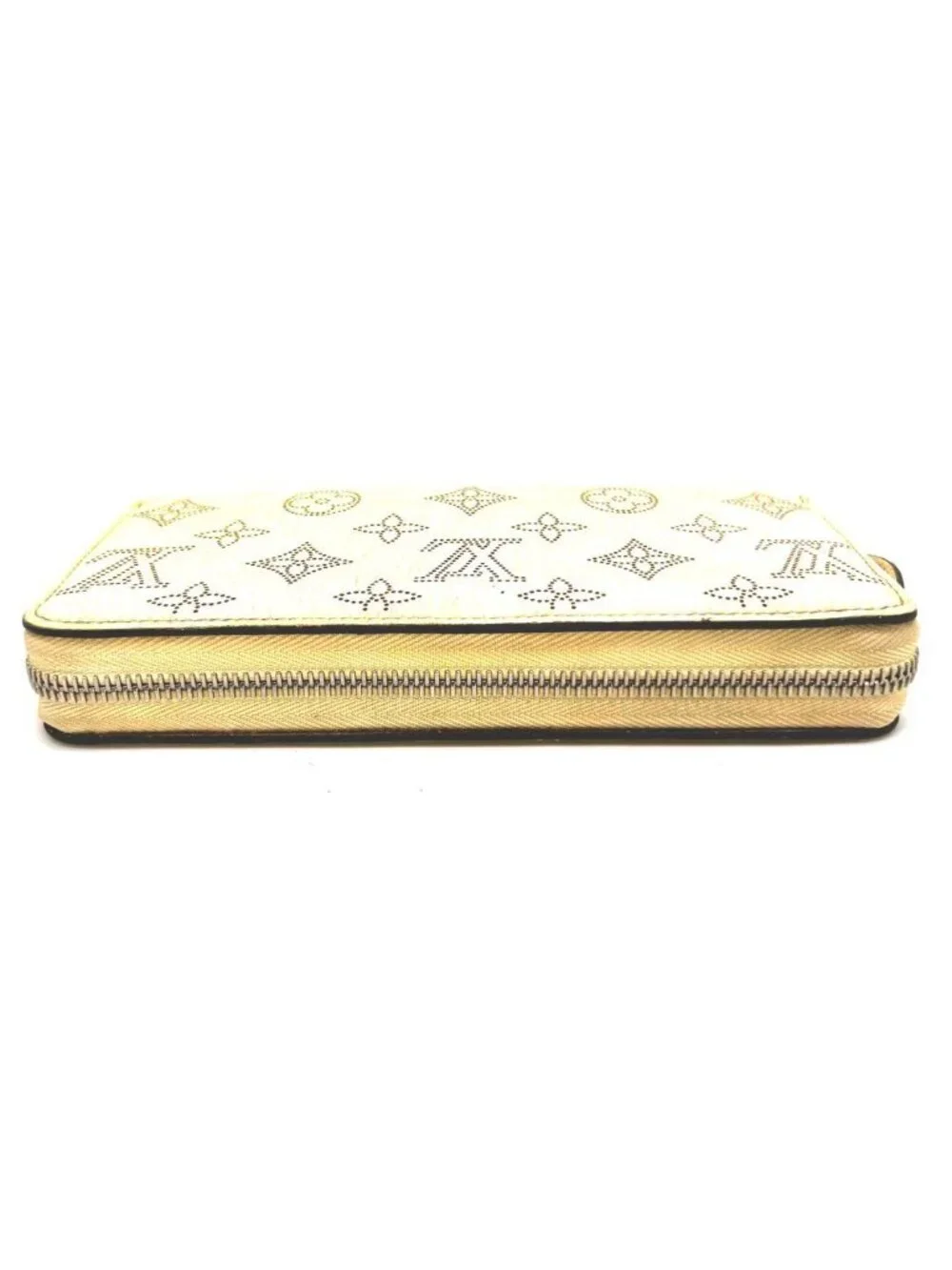 Louis Vuitton Built in Mahina Zippy Wallet Banana